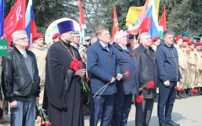 торжественный митинг, посвященный дню памяти командующего 33-й армией, генерал-лейтенанта М.Г. Ефрем