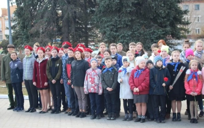 торжественный митинг, посвященный дню памяти командующего 33-й армией, генерал-лейтенанта М.Г. Ефрем