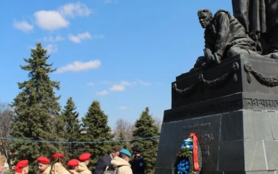 торжественный митинг, посвященный дню памяти командующего 33-й армией, генерал-лейтенанта М.Г. Ефрем