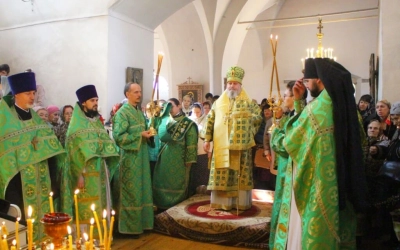 Епископ Сергий возглавил Божественную литургию