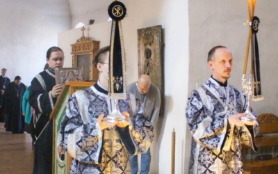 Архиерейское служение в Великий Вторник и общеепархиальная исповедь