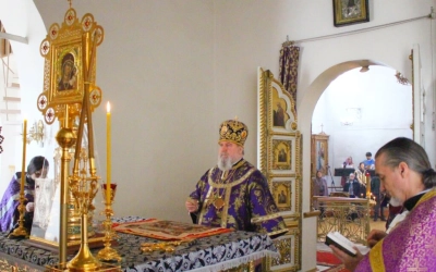 Преосвященный епископ Сергий совершил Божественную литургию св. Василия Великого