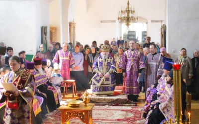 Чин омовения ног в Свято-Троицком кафедральном соборе