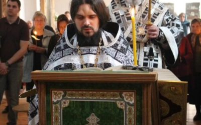 Епископ Сергий возглавил Утреню с чтением 12-ти Евангелий Страстей Христовых