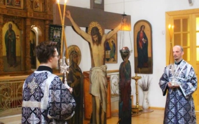 Епископ Сергий возглавил служение царских часов Великого Пятка
