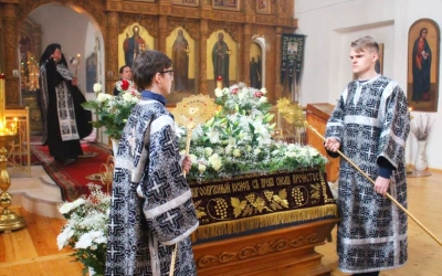 богослужения Святых спасительных Страстей Господа нашего Иисуса Христа