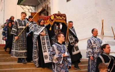 богослужения Святых спасительных Страстей Господа нашего Иисуса Христа