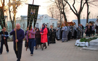 богослужения Святых спасительных Страстей Господа нашего Иисуса Христа
