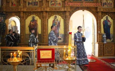 В Великую Субботу Преосвященный епископ Сергий возглавил Литургию