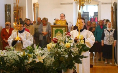 В Великую Субботу Преосвященный епископ Сергий возглавил Литургию