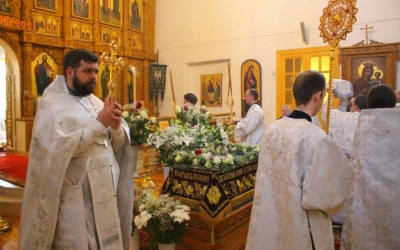 В Великую Субботу Преосвященный епископ Сергий возглавил Литургию