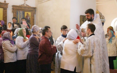 В Великую Субботу Преосвященный епископ Сергий возглавил Литургию