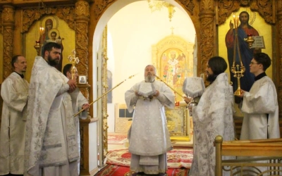 В Великую Субботу Преосвященный епископ Сергий возглавил Литургию