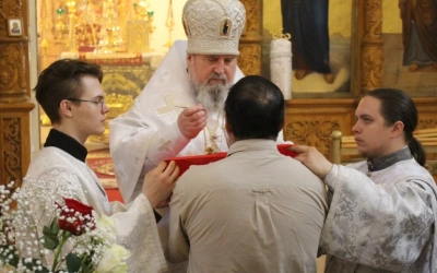 В Великую Субботу Преосвященный епископ Сергий возглавил Литургию