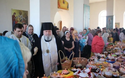 Епископ Вяземский и Гагаринский Сергий в Великую Субботу посетил ряд Вяземских храмов