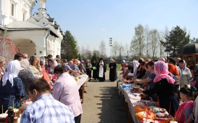 Епископ Вяземский и Гагаринский Сергий в Великую Субботу посетил ряд Вяземских храмов