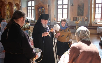 Епископ Вяземский и Гагаринский Сергий в Великую Субботу посетил ряд Вяземских храмов