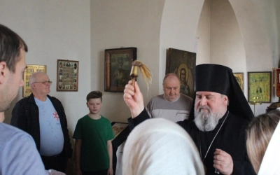 Епископ Вяземский и Гагаринский Сергий в Великую Субботу посетил ряд Вяземских храмов