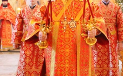 Преосвященнейший Епископ Сергий возглавил Божественную литургию в храме Преображения Господня