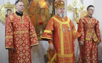 Преосвященнейший Епископ Сергий возглавил Божественную литургию в храме Преображения Господня