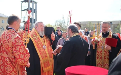 Преосвященнейший Епископ Сергий возглавил Божественную литургию в храме Преображения Господня