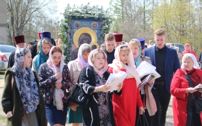 Преосвященнейший Епископ Сергий возглавил Божественную литургию в храме Преображения Господня