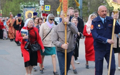 Преосвященнейший Епископ Сергий возглавил Божественную литургию в храме Преображения Господня