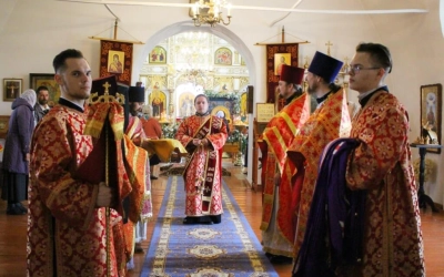 Божественная литургия в Введенском храме г. Вязьмы